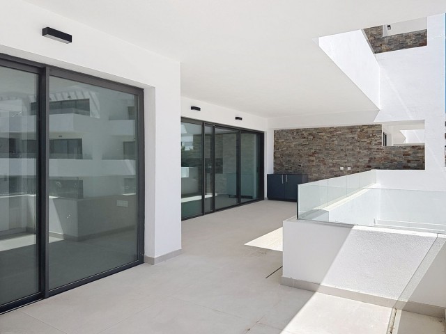 2 Bedrooms Apartment in Estepona