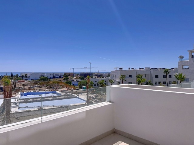 2 Bedrooms Apartment in Estepona