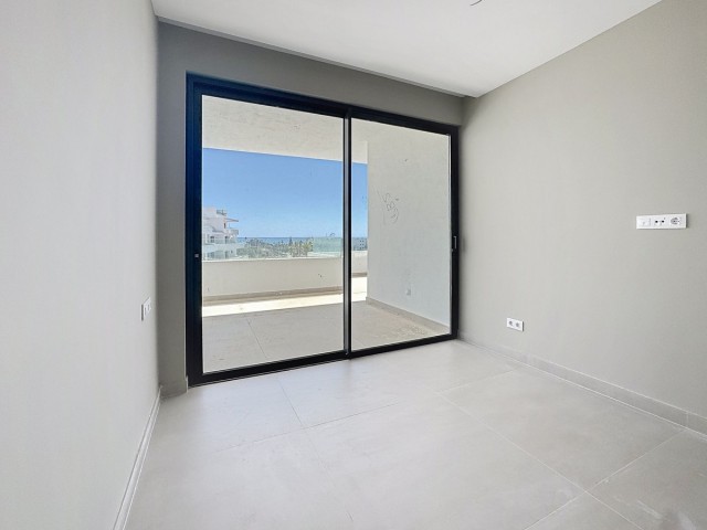 2 Bedrooms Apartment in Estepona