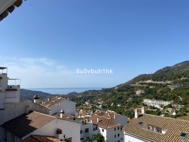 Maison mitoyenne avec 5 Chambres  à Ojén