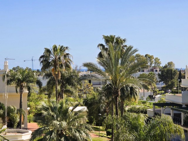 Penthouse in Nueva Andalucía