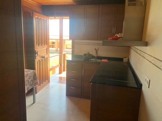 Villa con 4 Dormitorios  en San Roque