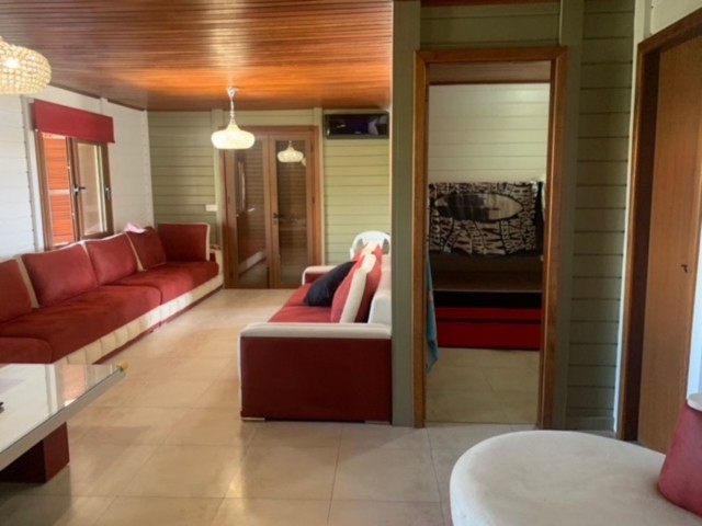 Villa con 4 Dormitorios  en San Roque