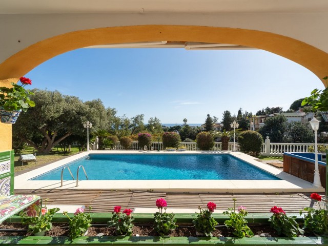 4 Sovrums Villa i Torremuelle