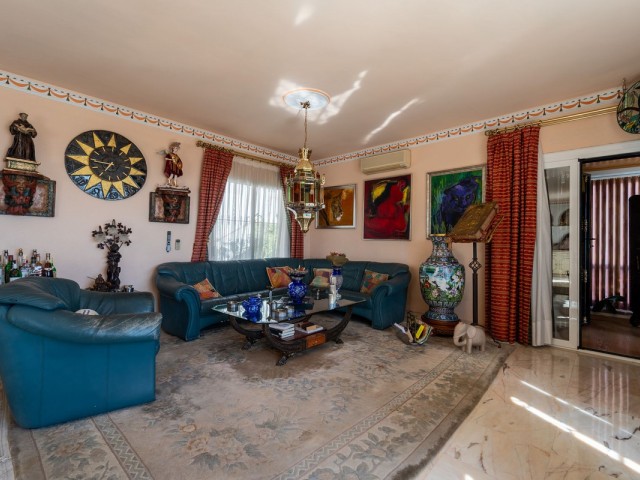 4 Sovrums Villa i Torremuelle