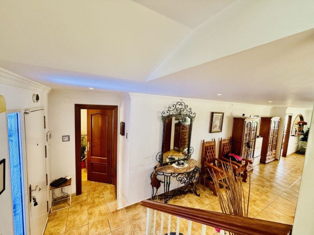 6 Bedrooms Villa in Alhaurín de la Torre
