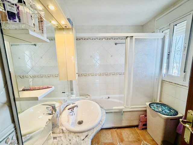 6 Bedrooms Villa in Alhaurín de la Torre