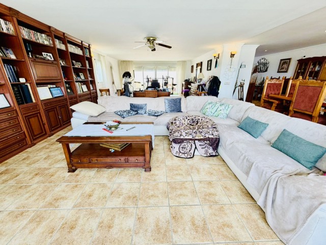 6 Bedrooms Villa in Alhaurín de la Torre