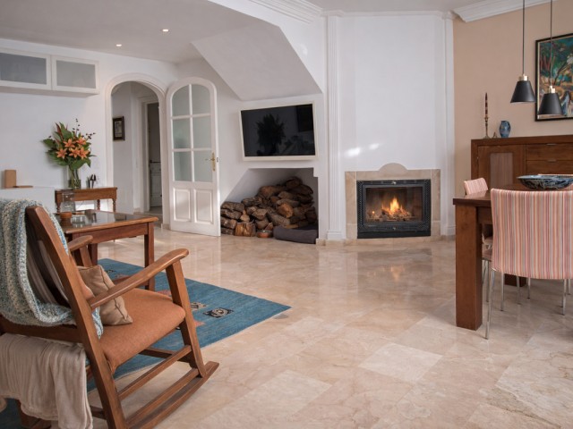 4 Bedrooms Villa in Estepona