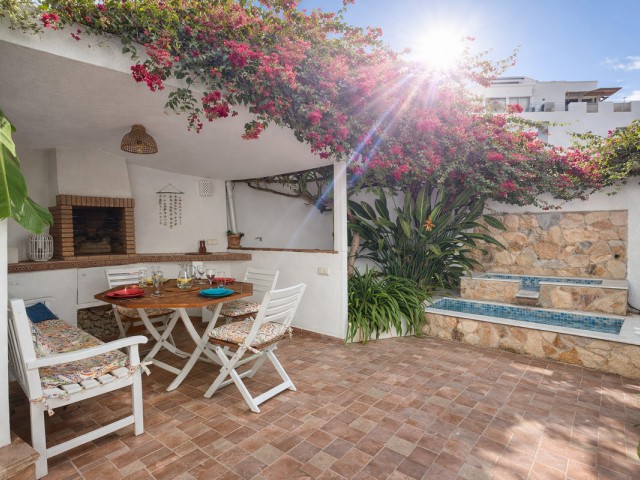 4 Bedrooms Villa in Estepona