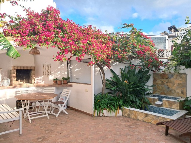 4 Bedrooms Villa in Estepona