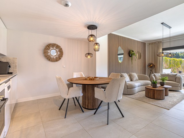 2 Bedrooms Apartment in Estepona