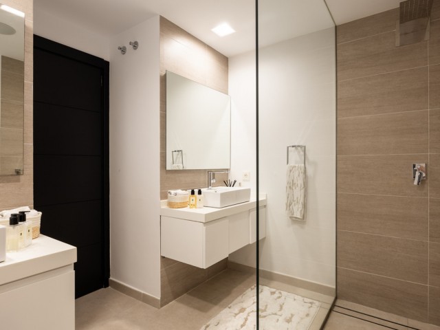 4 Bedrooms Villa in Nueva Andalucía