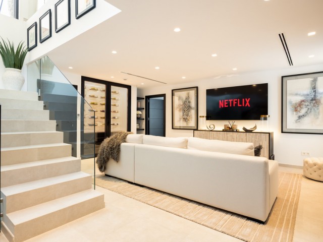 4 Bedrooms Villa in Nueva Andalucía