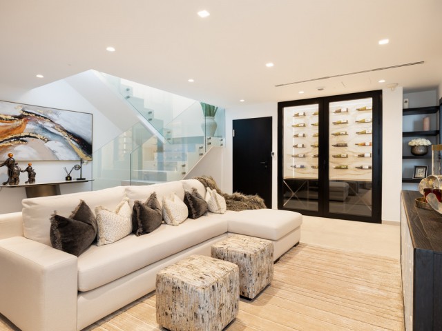 4 Bedrooms Villa in Nueva Andalucía