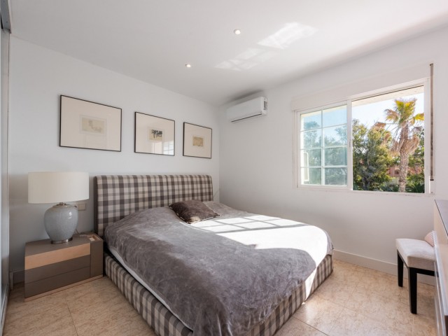 2 Bedrooms Apartment in San Pedro de Alcántara