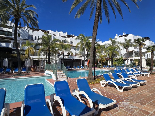 1 Makuuhuoneen Huoneisto Puerto Banús