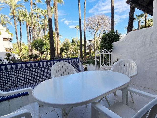 1 Makuuhuoneen Huoneisto Puerto Banús