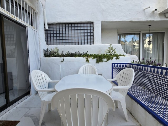 1 Makuuhuoneen Huoneisto Puerto Banús