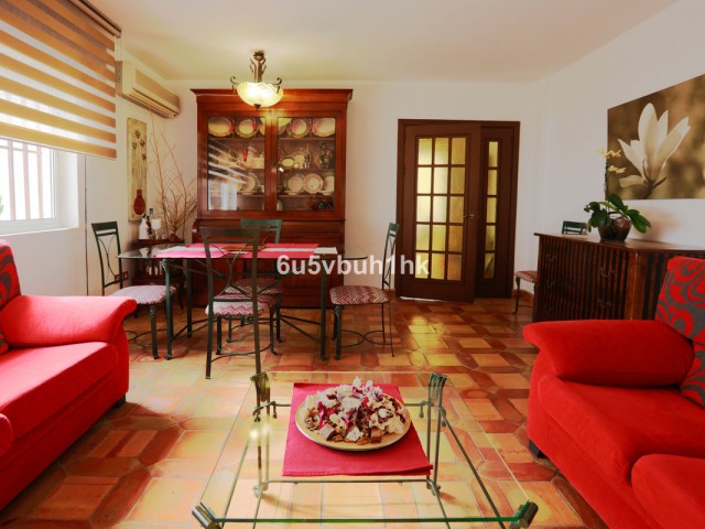 Adosado con 3 Dormitorios  en Alhaurín de la Torre