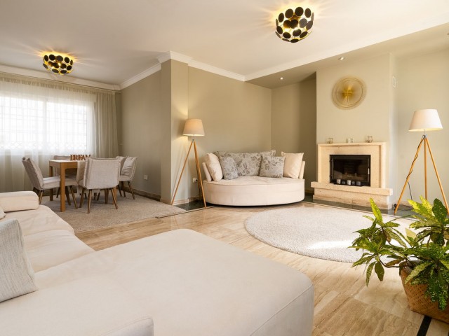 4 Soveroms Rekkehus i Calahonda