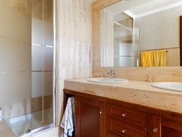 4 Soveroms Rekkehus i Calahonda