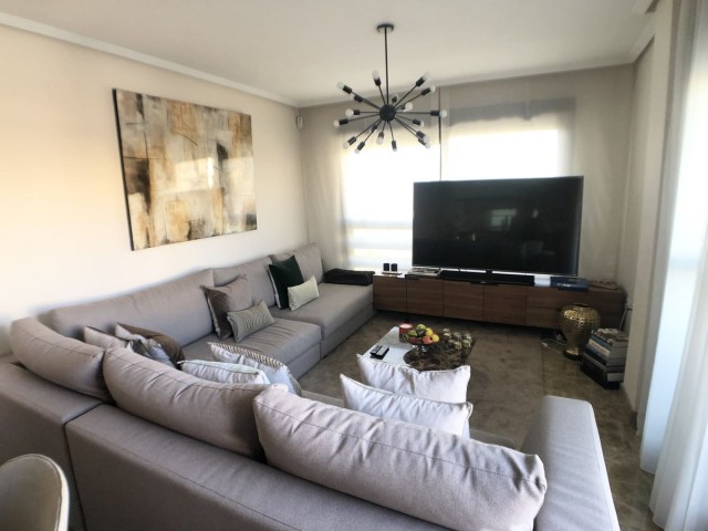 Huoneisto, New Golden Mile, R2674019