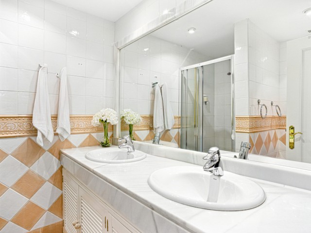 2 Schlafzimmer Apartment in Elviria