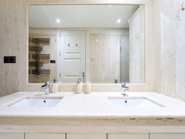 1 Bedrooms Apartment in Estepona