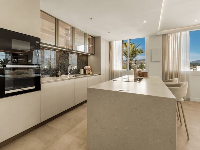 2 Bedrooms Apartment in Nueva Andalucía