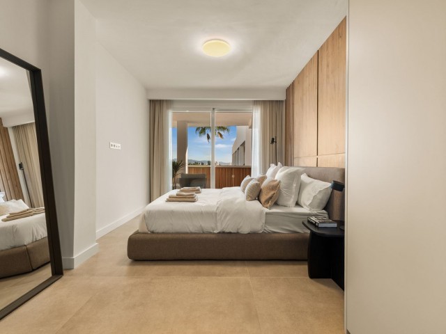 2 Bedrooms Apartment in Nueva Andalucía