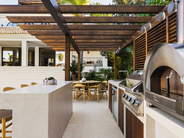 6 Slaapkamer Villa in Nueva Andalucía
