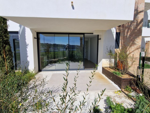 3 Bedrooms Apartment in Estepona