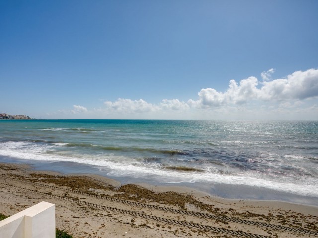 3 Bedrooms Villa in Estepona