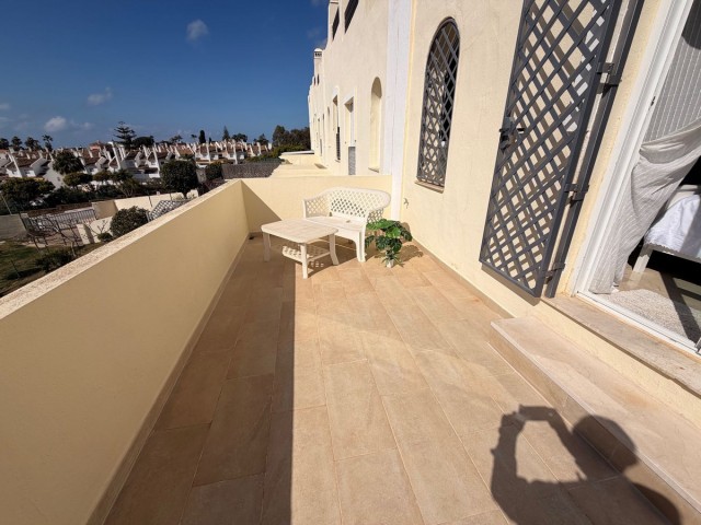 4 Makuuhuoneen Rivitalo Calahonda