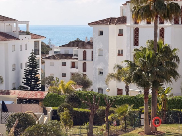 4 Makuuhuoneen Rivitalo Calahonda