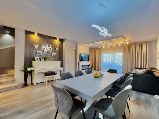 3 Bedrooms Townhouse in Estepona