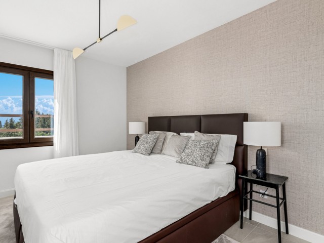 5 Bedrooms Villa in Estepona