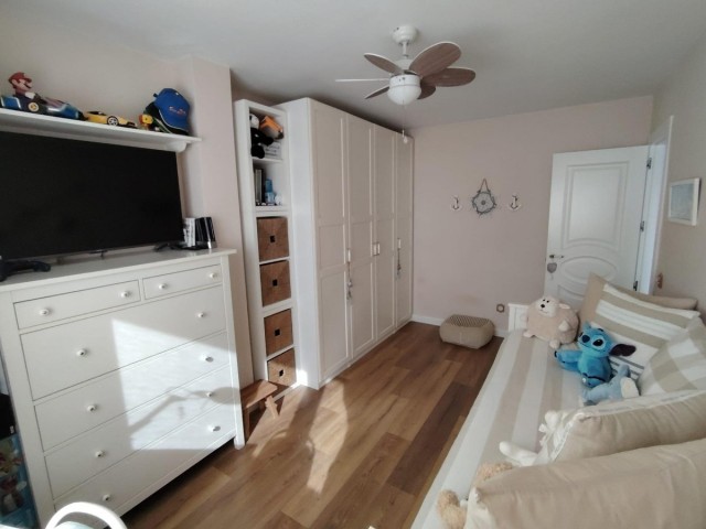 Apartamento con 2 Dormitorios  en Benalmadena