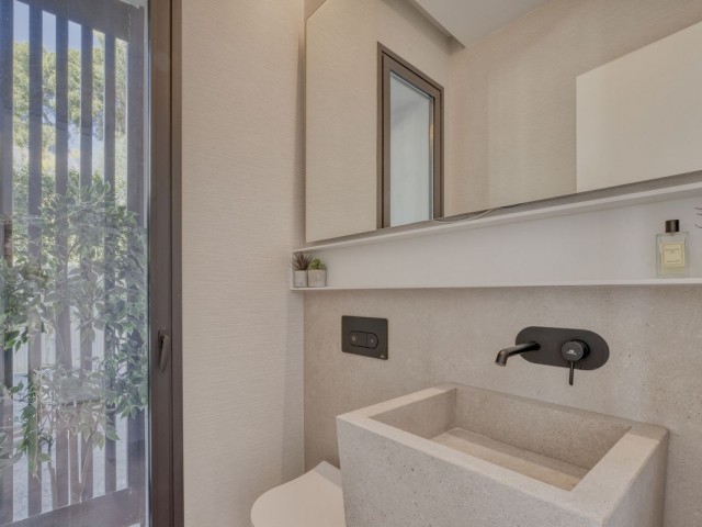 4 Bedrooms Villa in Marbella