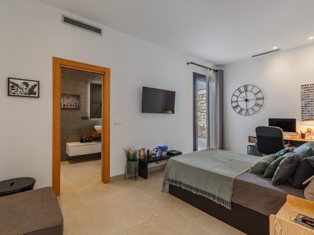 4 Bedrooms Villa in Benalmadena Costa