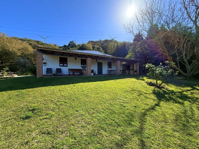 Liikekiinteistö Casares