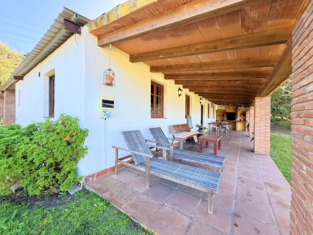 Liikekiinteistö Casares