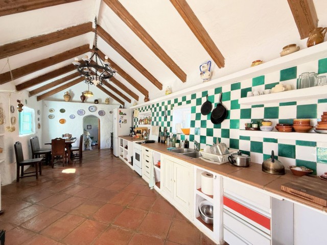 Liikekiinteistö Casares