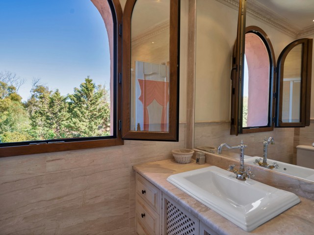 5 Schlafzimmer Apartment in Guadalmina Baja