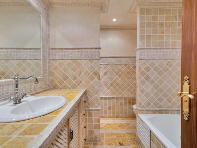 5 Schlafzimmer Apartment in Guadalmina Baja