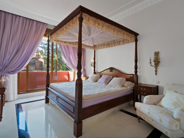 5 Schlafzimmer Apartment in Guadalmina Baja