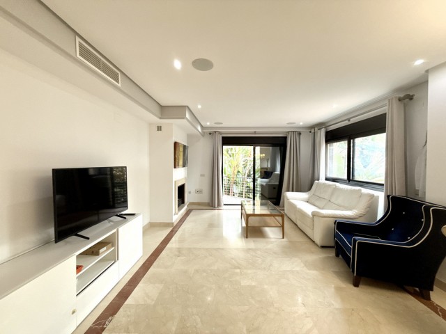 2 Bedrooms Apartment in Puerto Banús