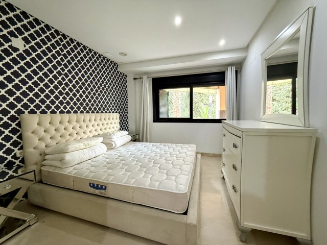 2 Bedrooms Apartment in Puerto Banús