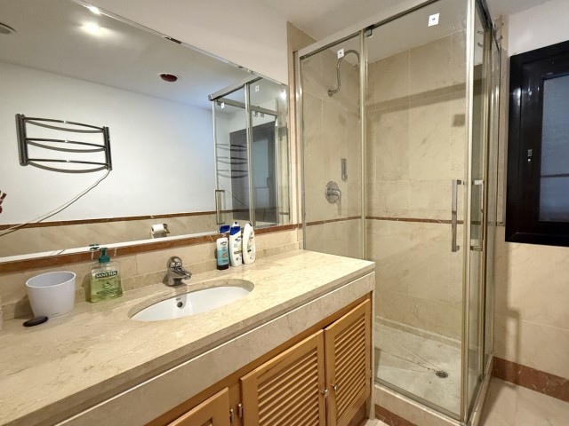 2 Bedrooms Apartment in Puerto Banús